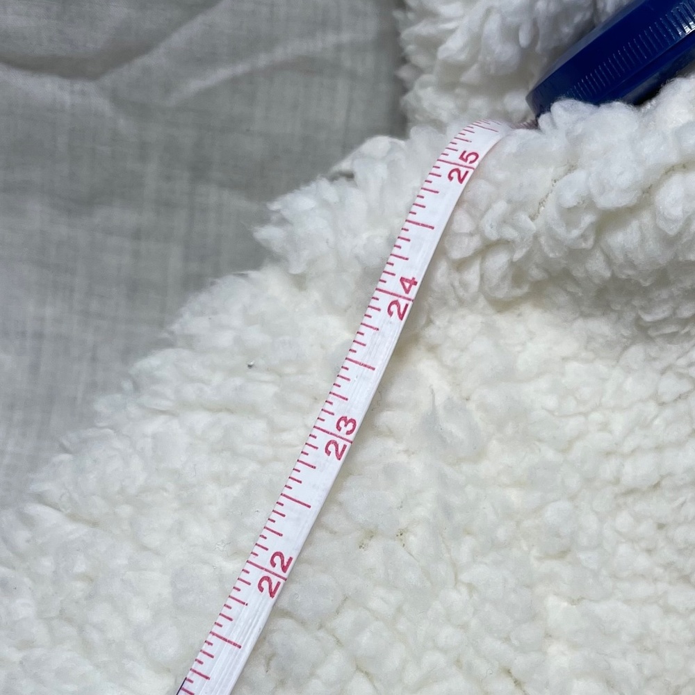 Women’s Soft Staccato Hooded Jacket. Fleece Cream Colored. Size Medium 2 pockets - Picture 8 of 8